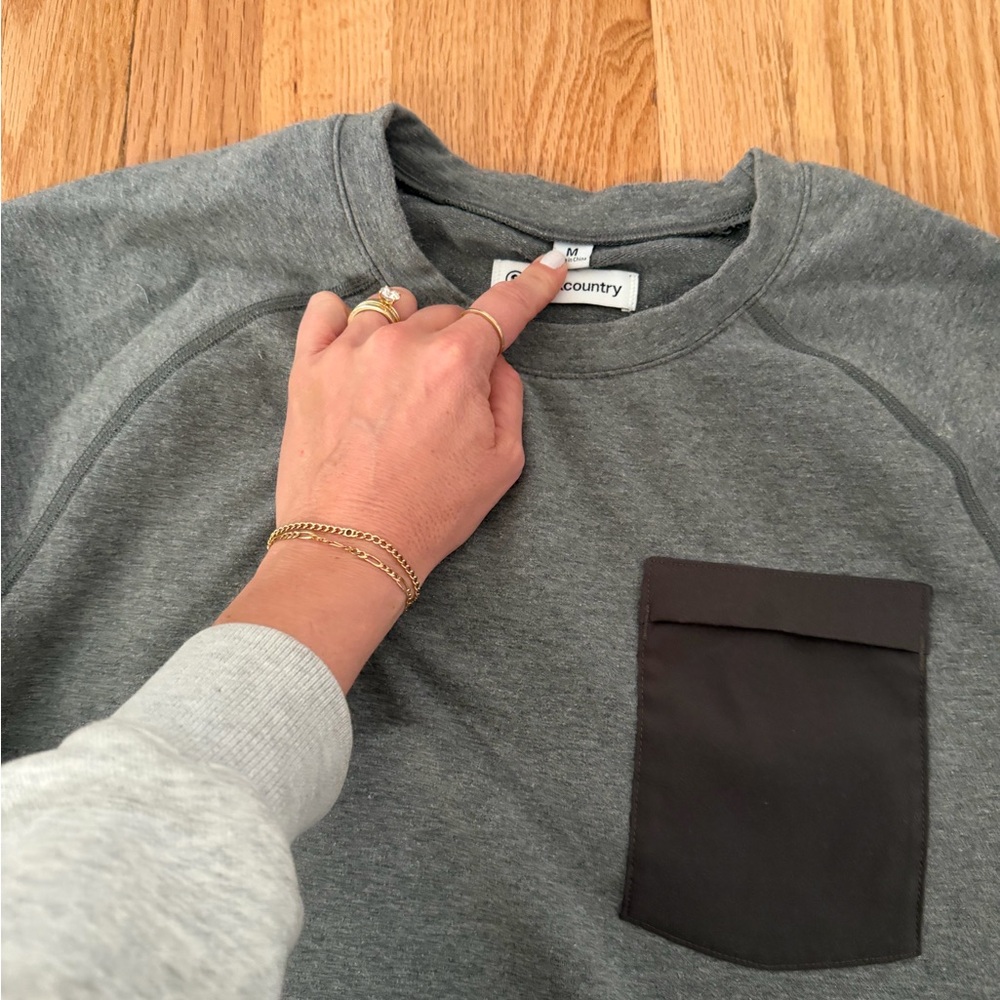 Men’s shirts and pants - Picture 7 of 9